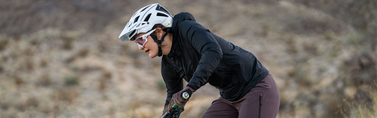 Womens Cycling Jackets - Monton